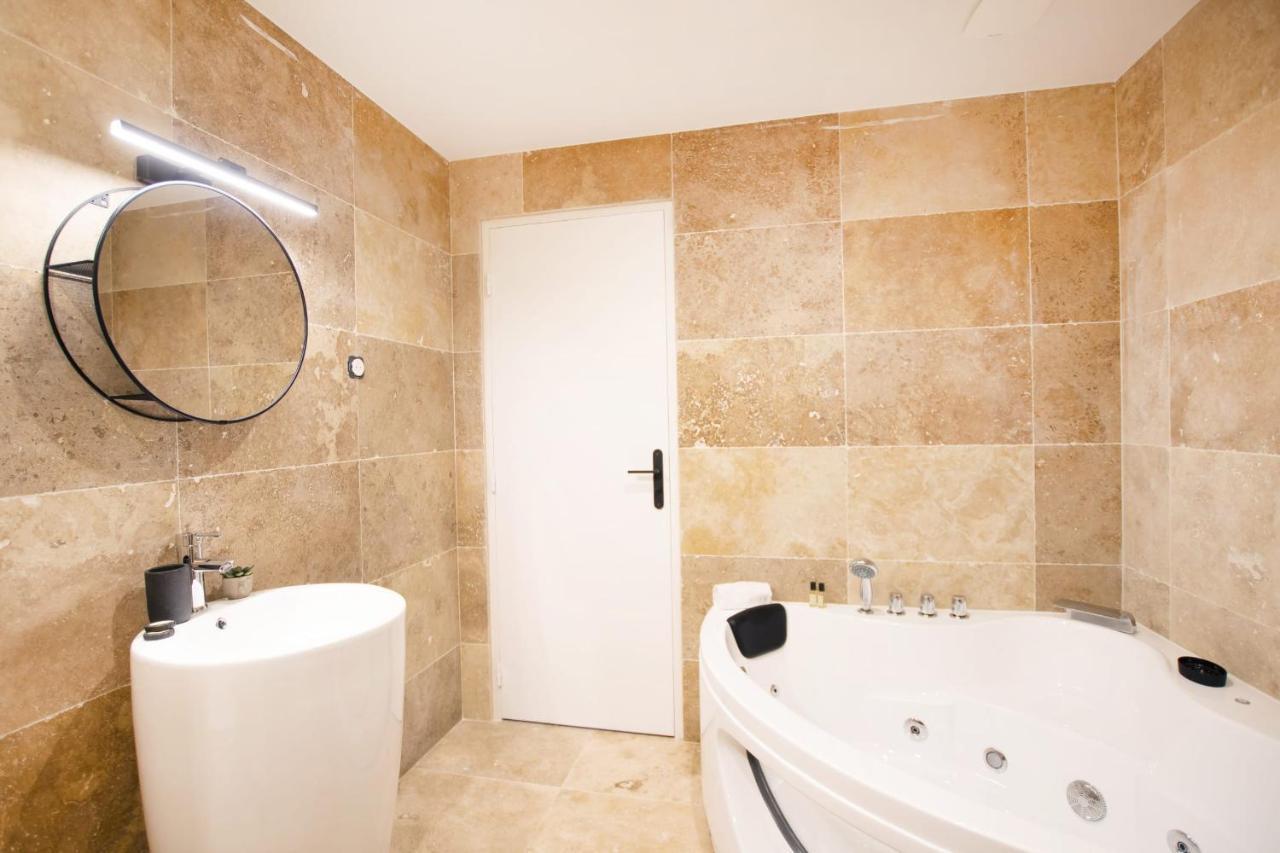 파리 Guestready - Studio With Jacuzzi In The 10 Th 아파트 외부 사진