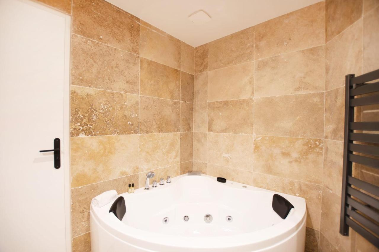 파리 Guestready - Studio With Jacuzzi In The 10 Th 아파트 외부 사진